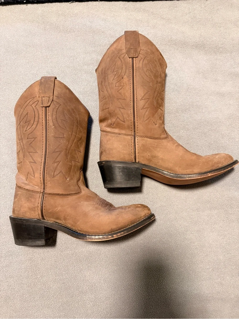 Kids Brown Suede Cody James Boots.